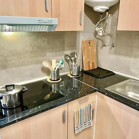 Апартаменты Cozy Next To Metro La Salut Santa Coloma de Gramenet