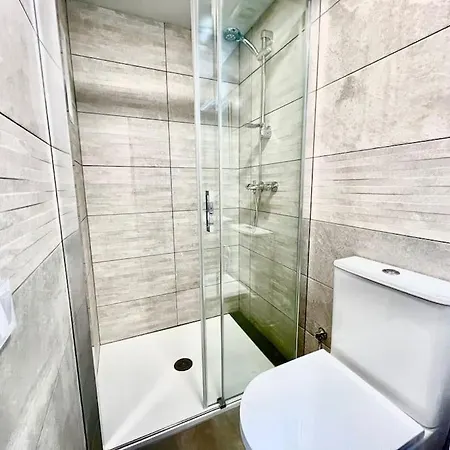 Апартаменты Cozy Next To Metro La Salut Santa Coloma de Gramenet